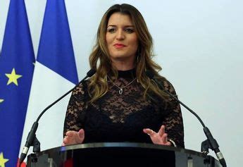 marlène schiappa desnuda|Secretaria de Estado francesa defiende su polémico posado en。